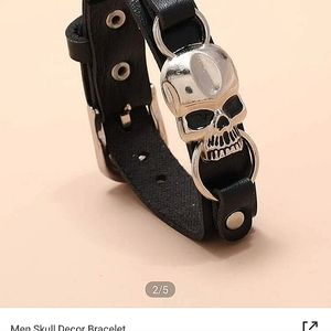 Skull Decor Bracelet For Men's or women's.